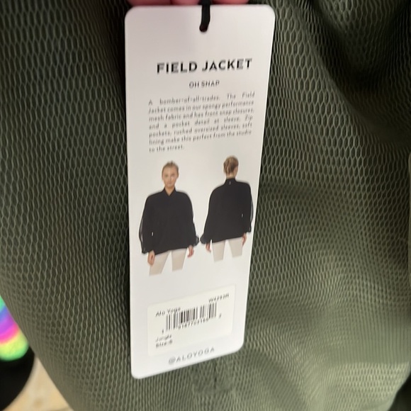 Woman’s ALO yoga, jacket, size small military green - Picture 3 of 9